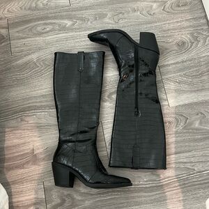 Black western boots
